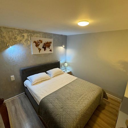 City Center Apartman Σάτου Μάρε Εξωτερικό φωτογραφία
