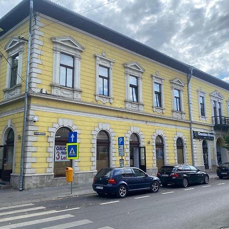 City Center Apartman Σάτου Μάρε Εξωτερικό φωτογραφία